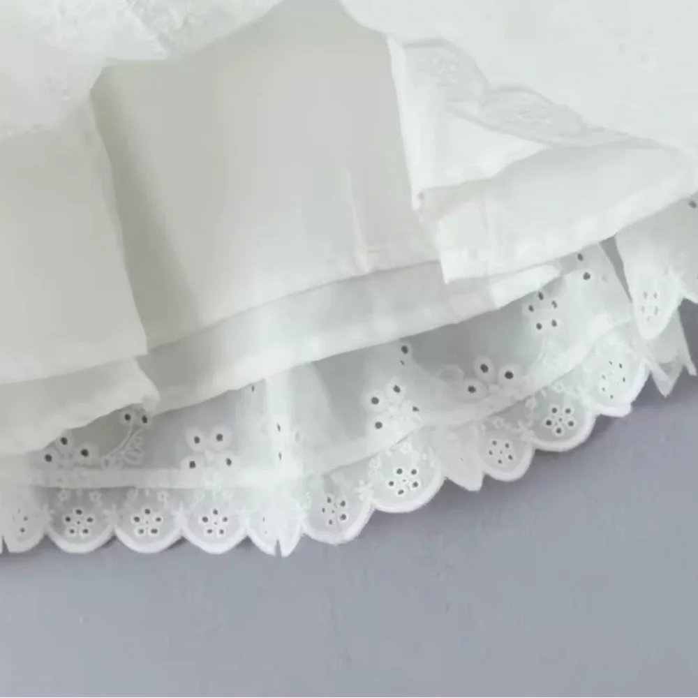 Elegant White Lace Chemise Dress Eyelet - Picture 5 of 6